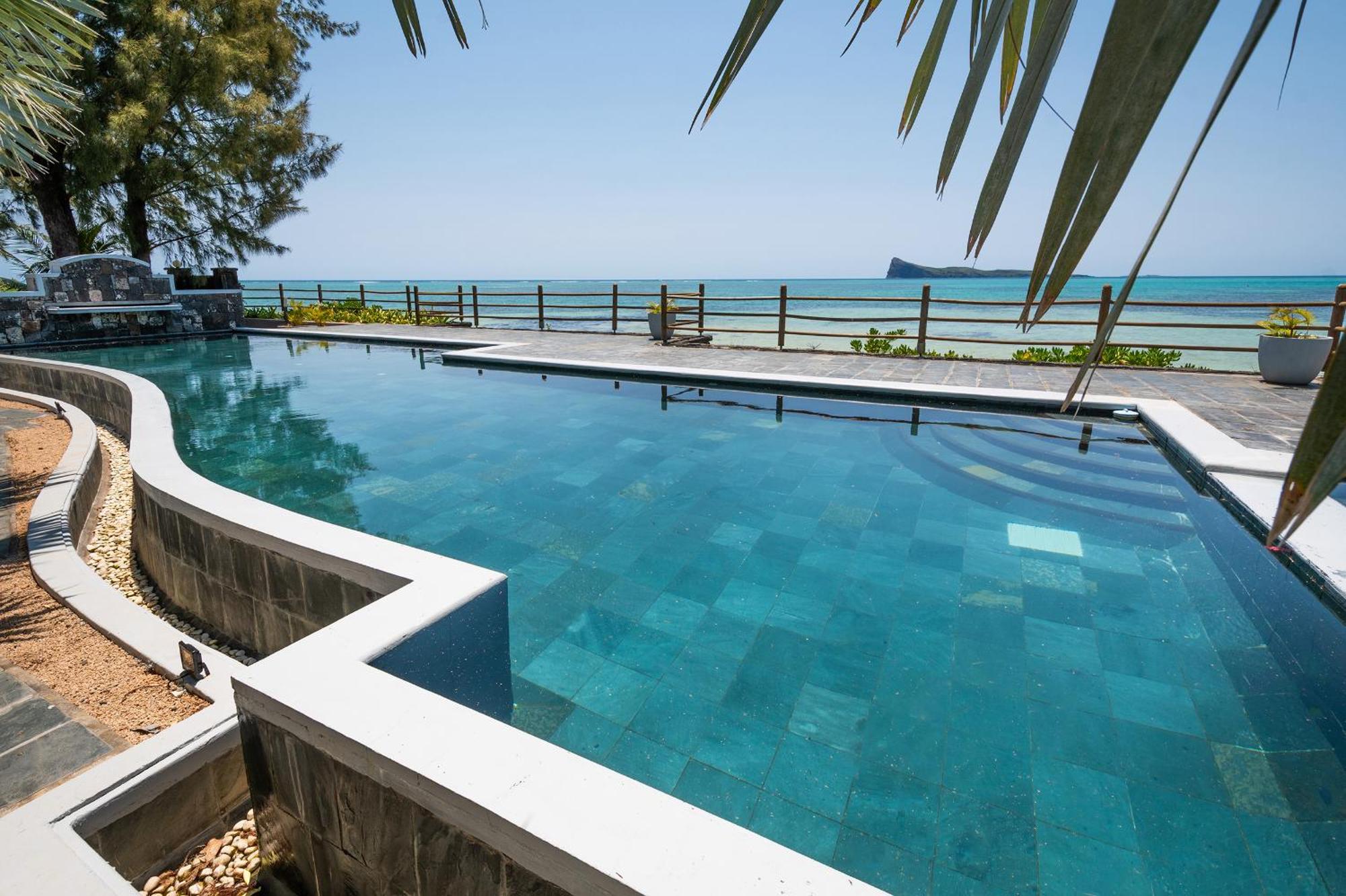 Luxury Beachfront Duplex, Coin De Mire View / 3Bed Cap Malheureux Bagian luar foto