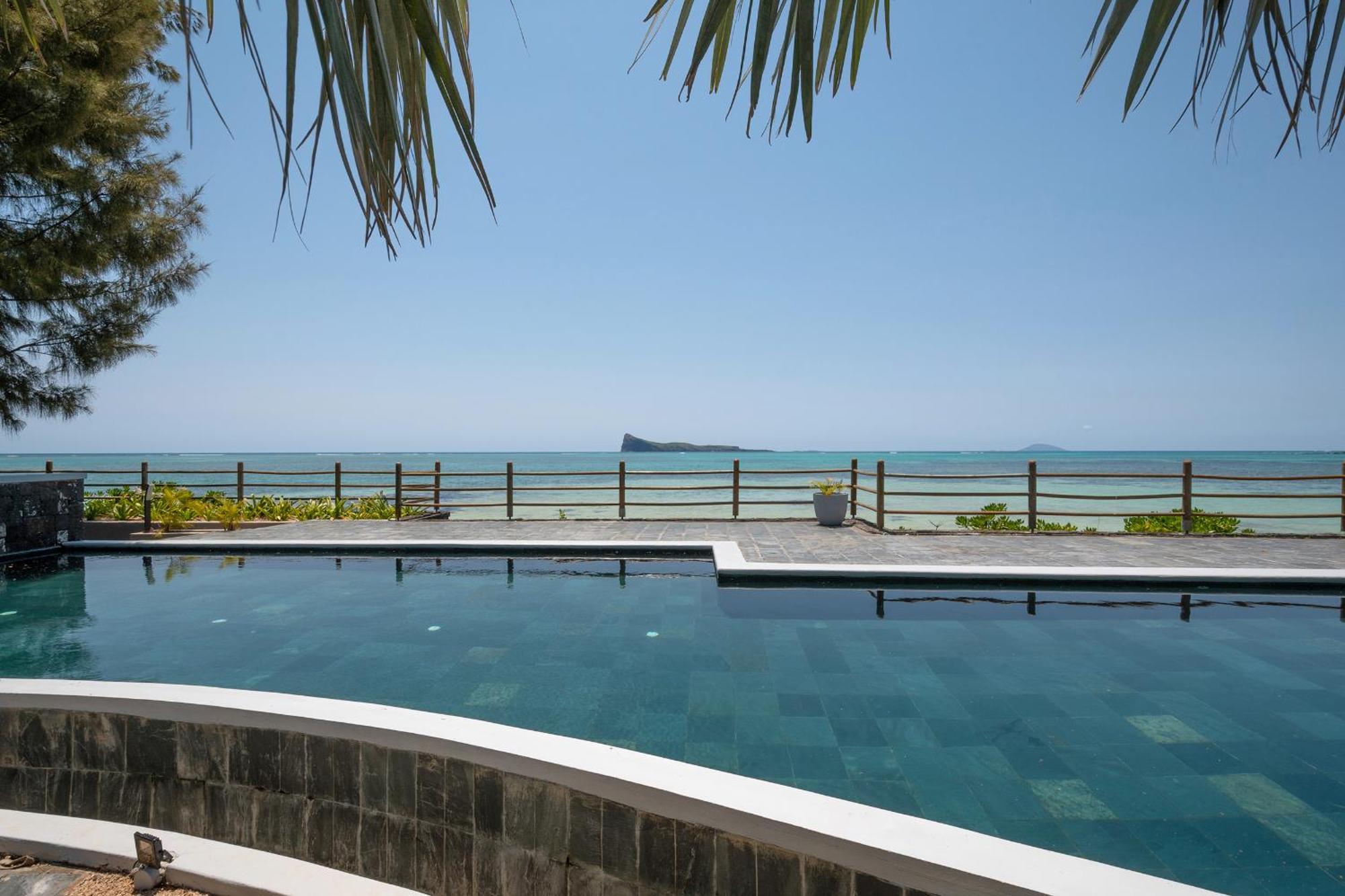 Luxury Beachfront Duplex, Coin De Mire View / 3Bed Cap Malheureux Bagian luar foto
